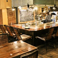 鉄板Dining ゆうあの店内