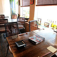鉄板Dining ゆうあの店内