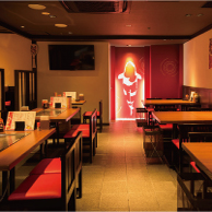 恋鯉の店内